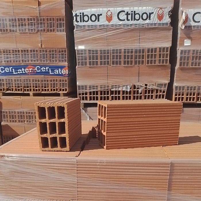 Ladrillos en Laferrere, La Matanza